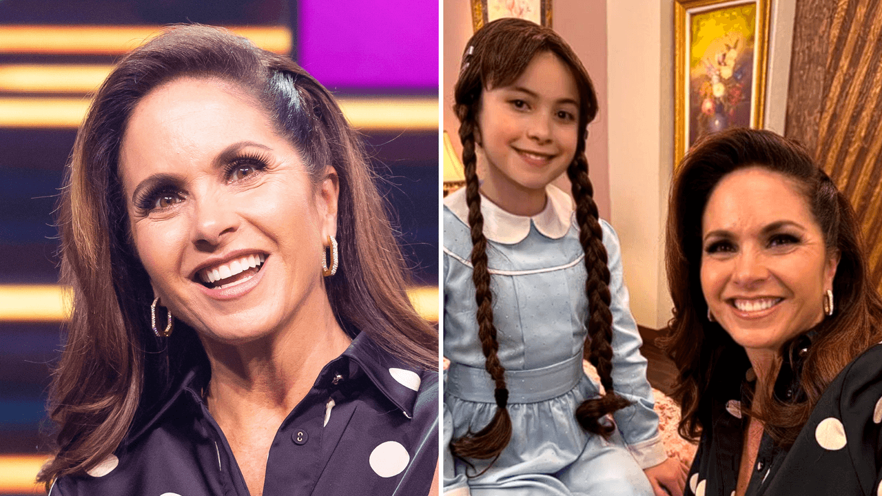 <b>Lucero estrena el portal y se reencuentra con Chispita</b>
<br>
<br>En el capítulo 1 y para estrenar la temporada, Lucero siguió el camino de luz que la guió al portal para encontrarse cara a cara con su versión más joven. Chispita, el personaje que ella encarnó en la telenovela de 1982 volvió a la vida y tuvo una emotiva plática con la Lucero del presente, quien nos regaló los primeros desgarradores momentos del programa. Platicaron de su relación con Mijares, de los dos hijos que tuvo con el cantante y cuando Chispita le dijo que le mandaría un mensaje a su hija, las lágrimas de Las Estrellas y Las Leyendas rodaron al escuchar a la pequeña decir: “Te amo, hija. Espero que seas muy feliz”.