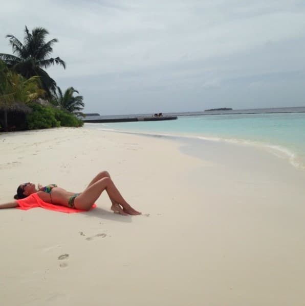 Cargándose de la energía del sol y disfrutando de un bello cielo.