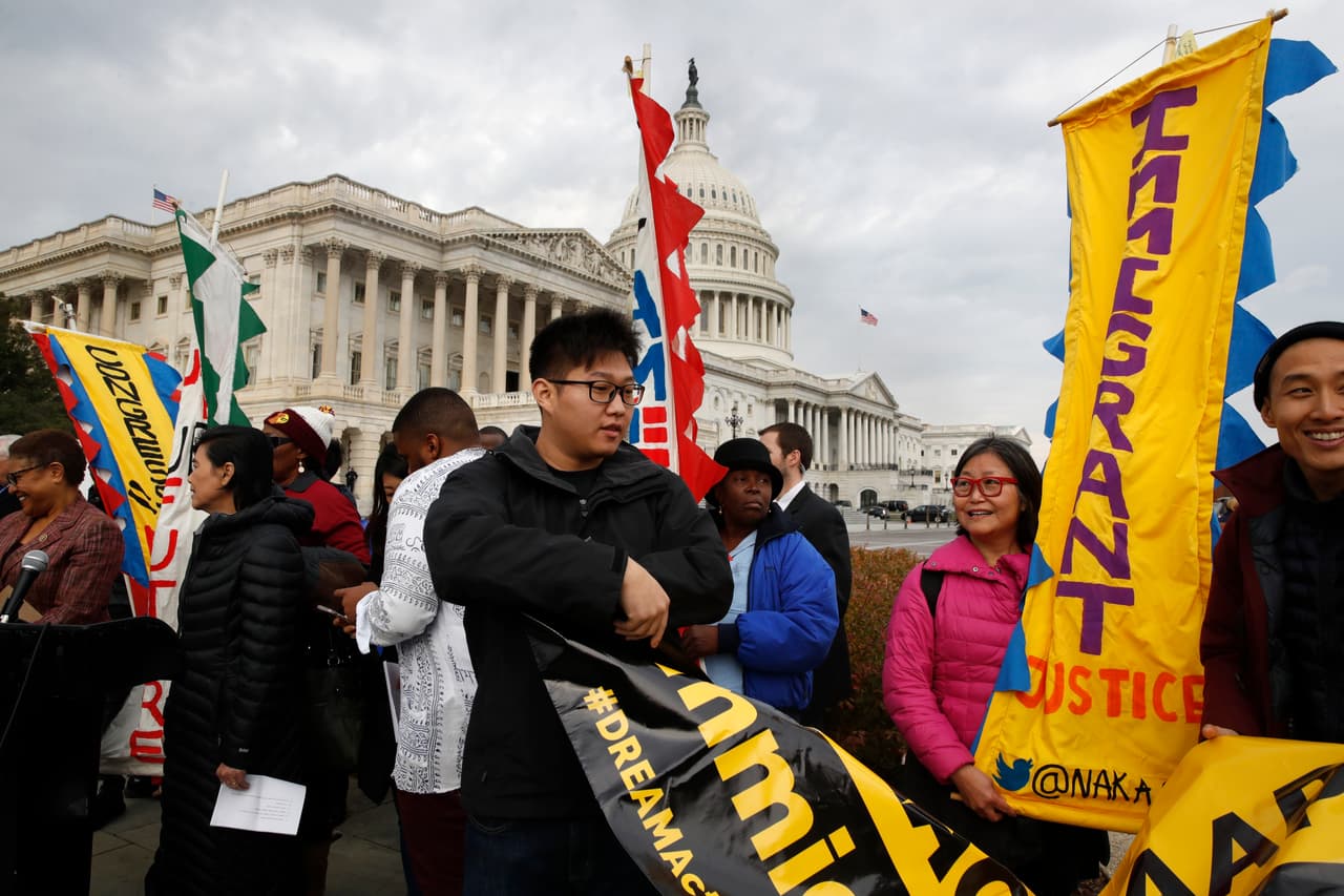 Congresista republicano Mike Coffman presenta proyecto para darle la residencia a inmigrantes que perdieron el TPS