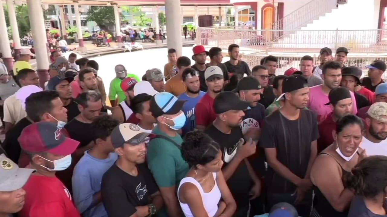 Nueva caravana de migrantes sale de Tapachula rumbo a Estados Unidos