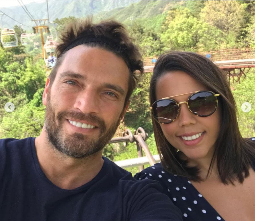 Pero el actor, de 51 años, reconoció no estar listo para entregar a su hija en el altar, de acuerdo con lo que le platicó a TVyNovelas en una entrevista publicada este lunes 28 de junio. 
<br>