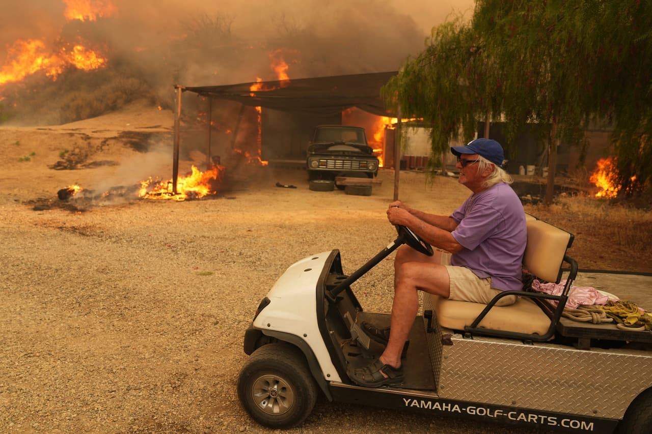 Dos estructuras menores fueron destruidas