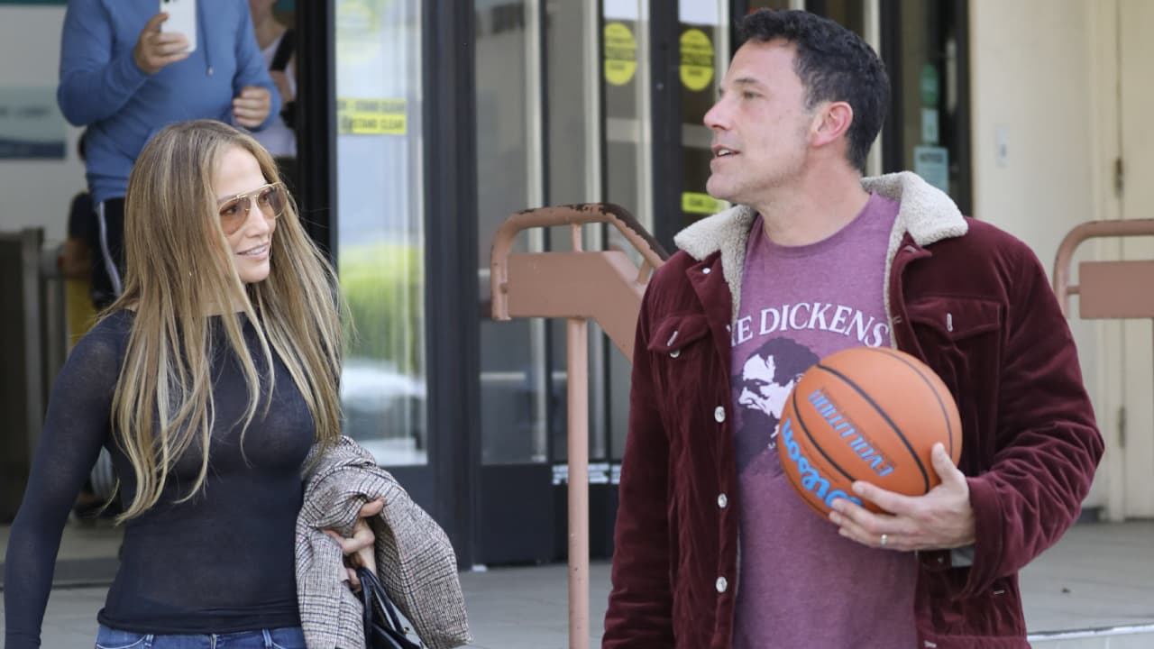 JLo y Ben Affleck se dejaron ver un poco más relajados.