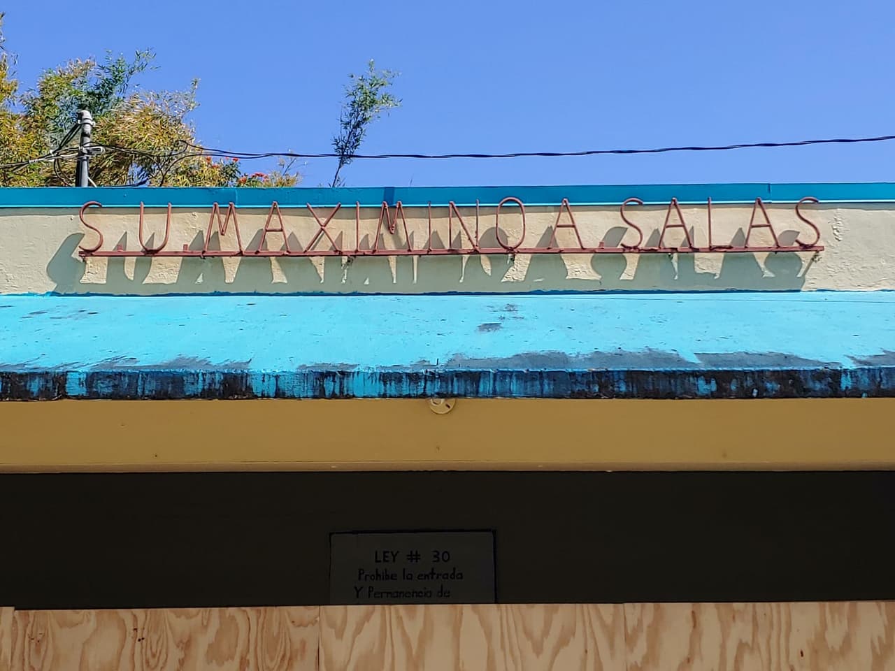 "Nosotros como padres y responsables de nuestros hijos tenemos que estar donde estén nuestros hijos, dando la mano, apoyándolos", dijo el padre.