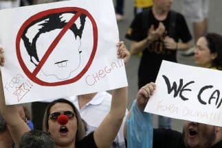 Miles protestan contra la reelección de Dilma Rousseff.