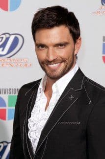 Este fue el último melodrama en el que participó, sin embargo pronto lo veremos de regreso con la nueva serie que está preparando. ¿Con qué tipo de personaje te gustaría verlo, de bueno o de villano?