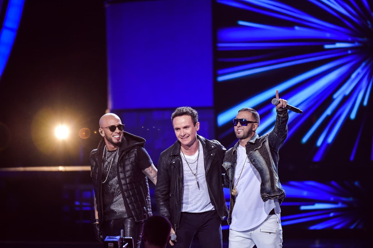 'Vine A Buscarte' fue el tema con el que Fonseca y Alexis y Fido armaron la fiesta.