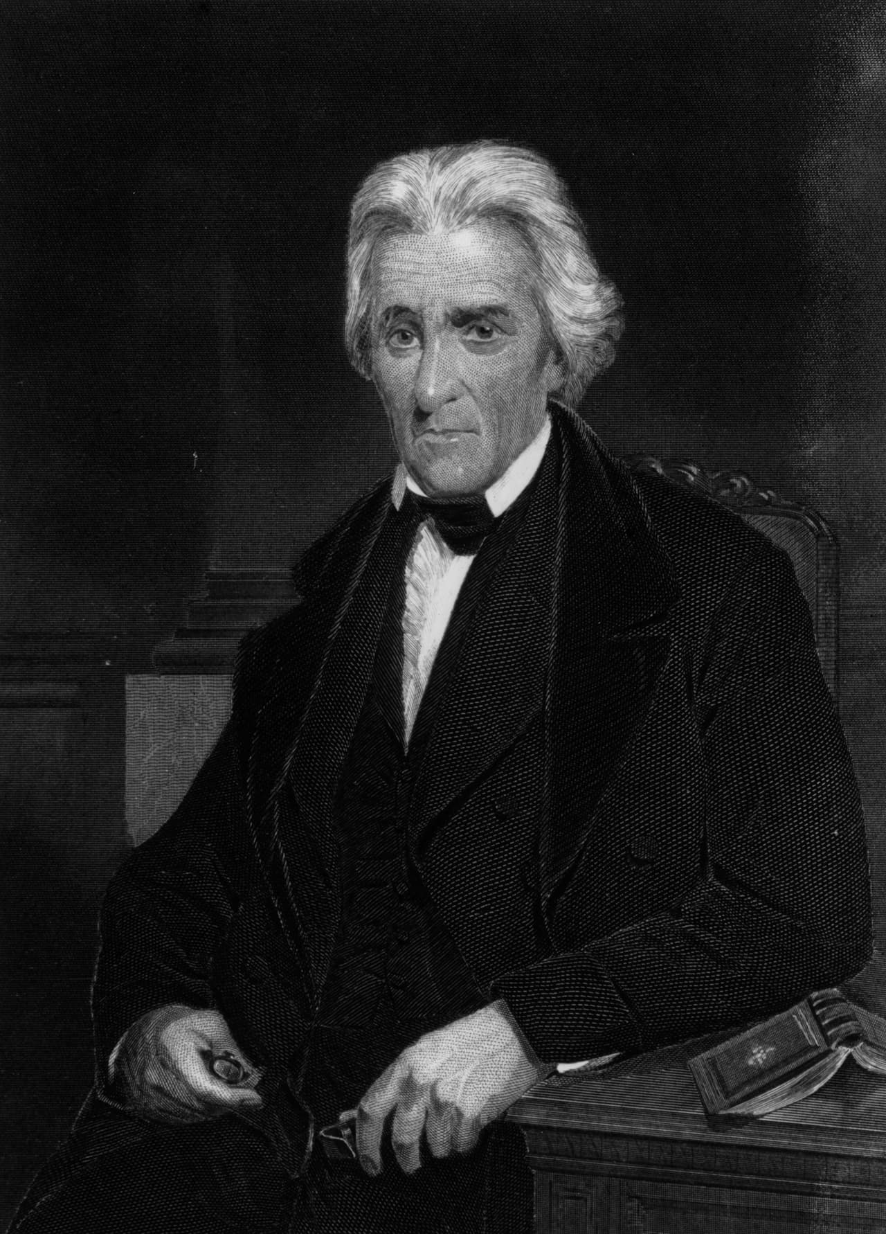 El expresidente 
<b>Andrew Jackson</b>, cuyo rostro aparece en los billetes de 20 dólares, tuvo una presidencia bastante complicada y al parecer fue tanta su ira que su fantasma se quedó en la Casa Blanca, siendo otro de los espíritus más famosos de lugar.
