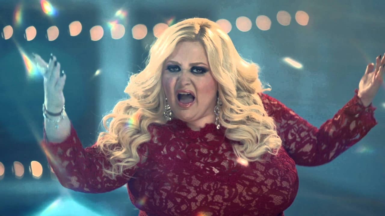 Sheyla, ella asegura que no viene a ursurpar el lugar que dejó Jenni Rivera, sin embargo en su estilo y videos nos recuerda mucho a la Diva de la Banda. En su twitter ella se autoproclama como La Chula #1 de la Banda
<br>