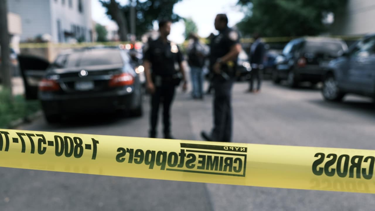 Agente herido en Manhattanville es el séptimo policía baleado en NYC este año