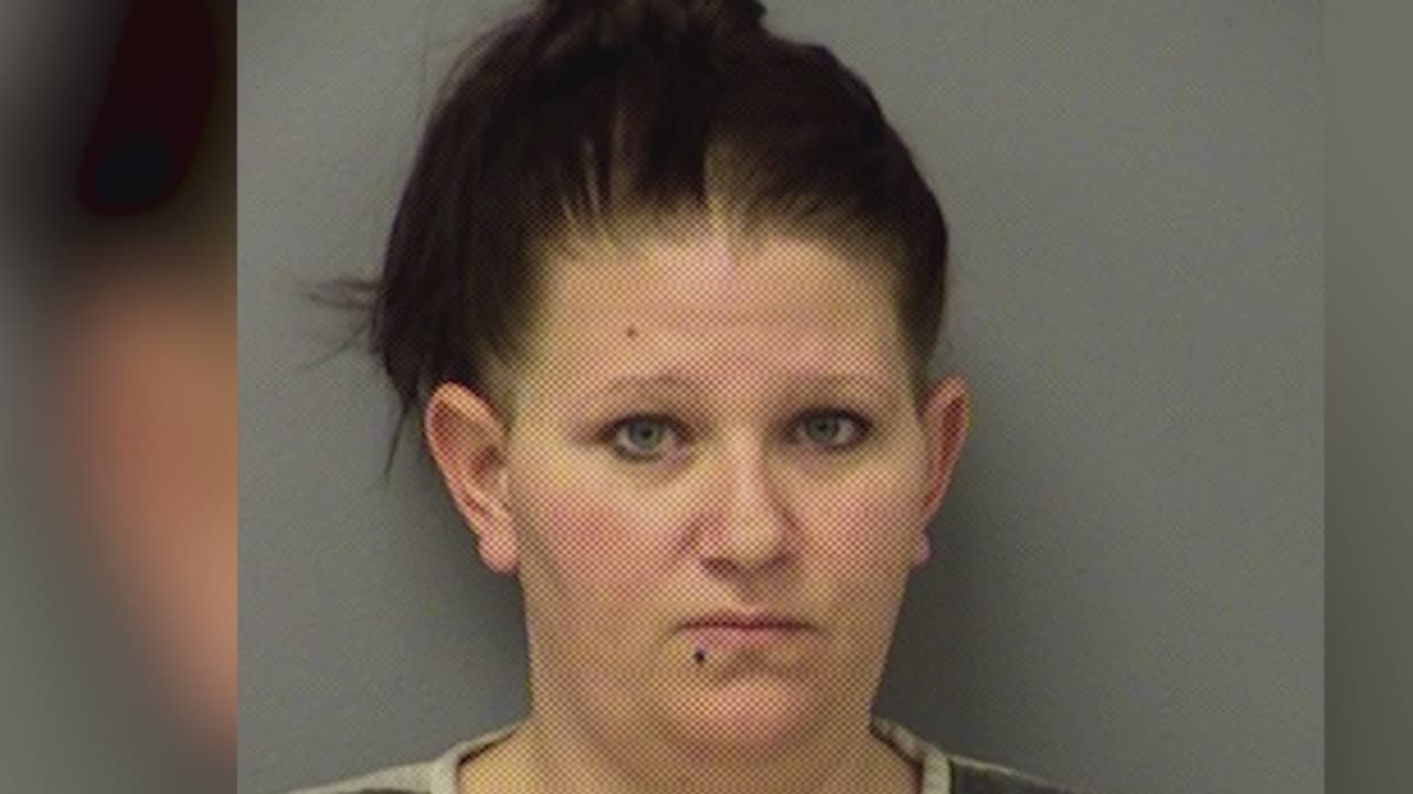 Acusan a mujer por la muerte de su hija de 2 años