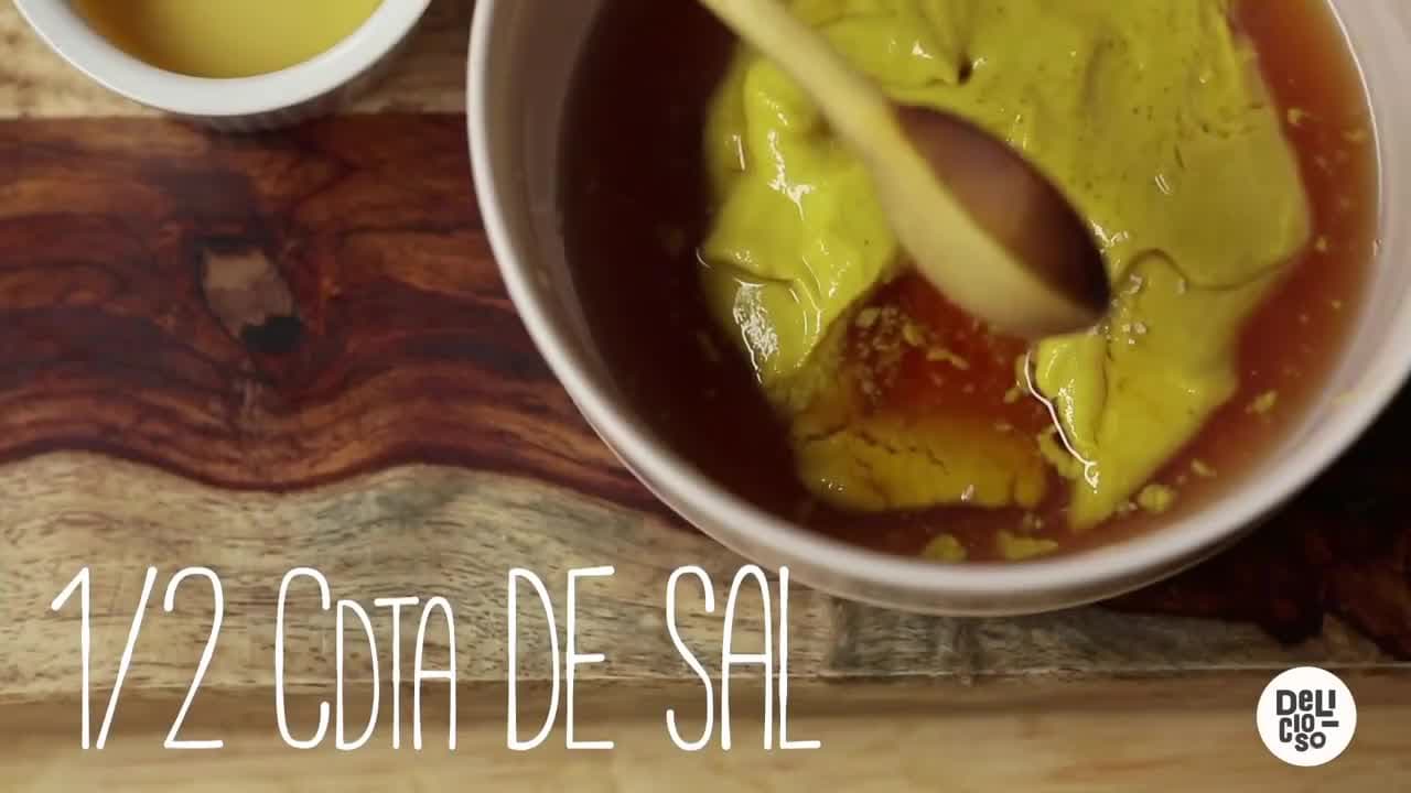 Ensalada de apio, aguacate y nueces