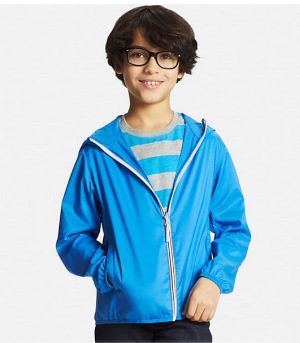 Chaqueta para la lluvia con bolsillos, 29.99 dólares en Uniqlo