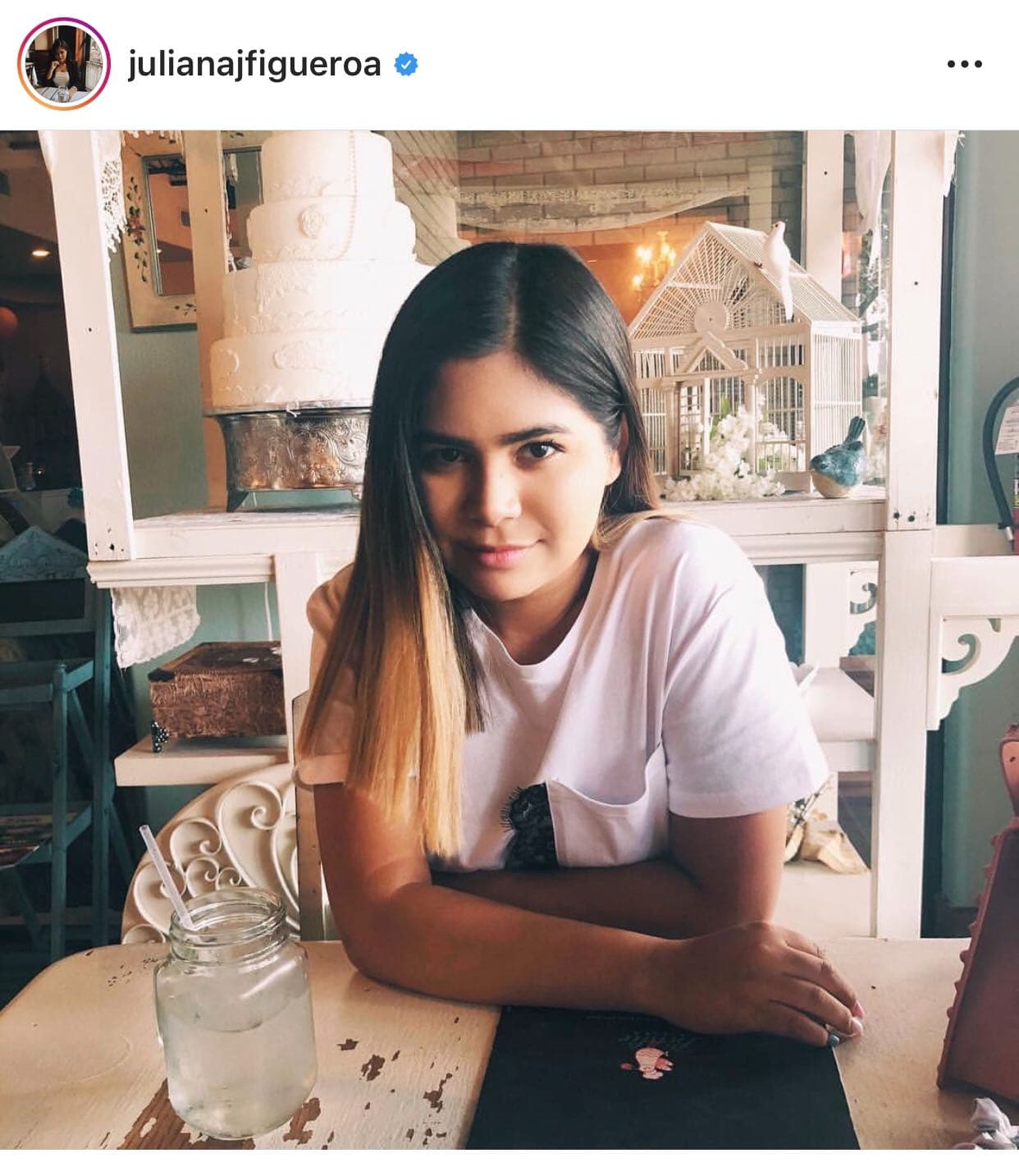 La joven, quien reside en Texas con su madre Érica Alonso, contó que el día de la muerte de su padre, el 13 de julio de 2015, llegó a la casa del cantante en Juliantla, minutos después de que el cantautor perdió la vida.