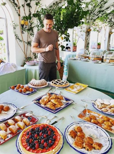 Además de conocer distintos lugares, la pareja ha consentido sus paladares con diversas delicias.