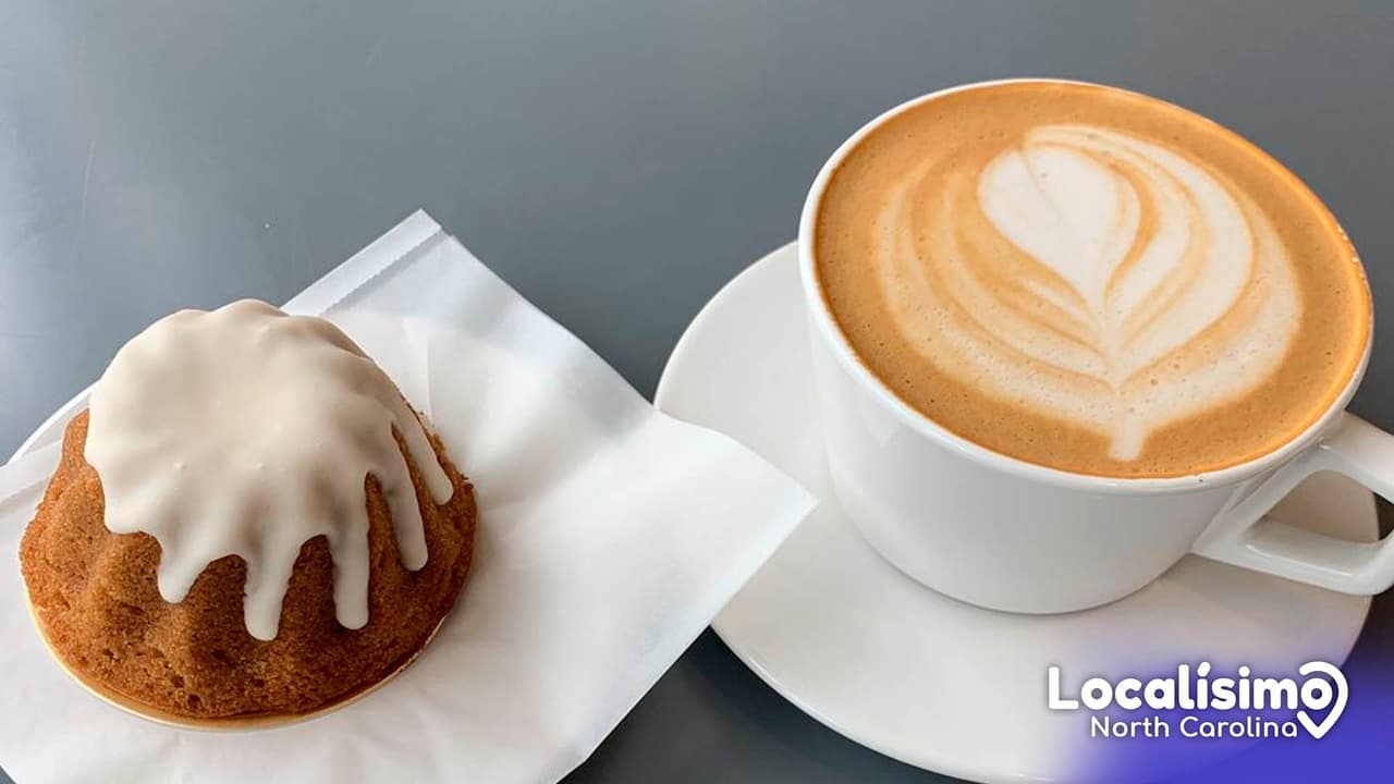 Combate al frío en uno de los mejores cafés de Raleigh del año 2022