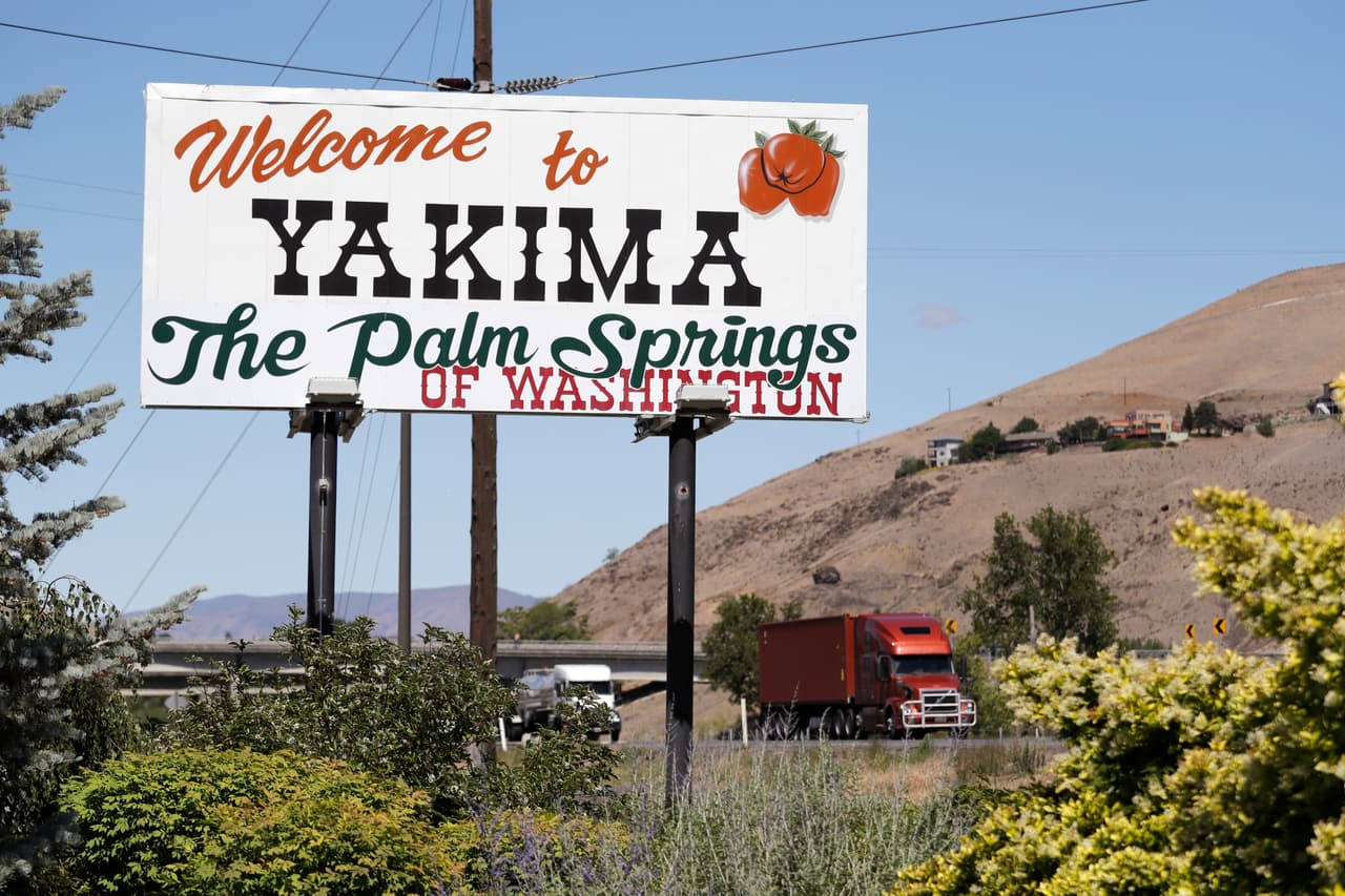 Los hospitales de este condado están al tope por el coronavirus y empezaron a referir pacientes a condados vecinos, según las autoridades. Los trabajadores se organizaron para reclamar protección y algunos dueños de granjas tomaron medidas extraordinarias para proteger a su personal.