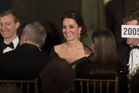 También su creciente pancita de embarazo.