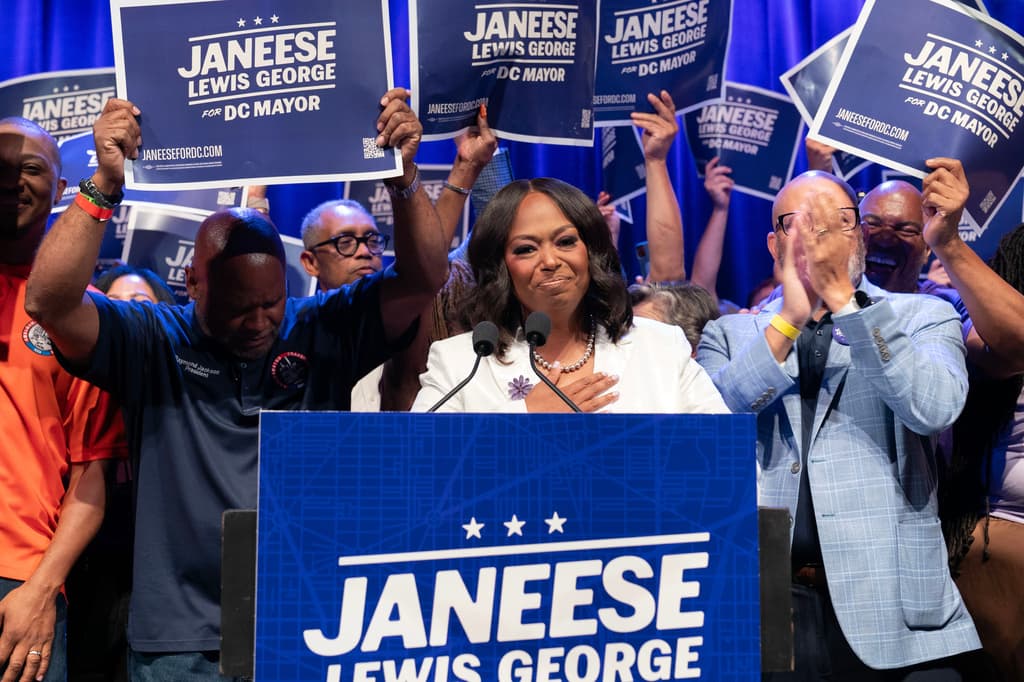 Janeese Lewis George gana la nominación demócrata a la alcaldía de Washington D.C.