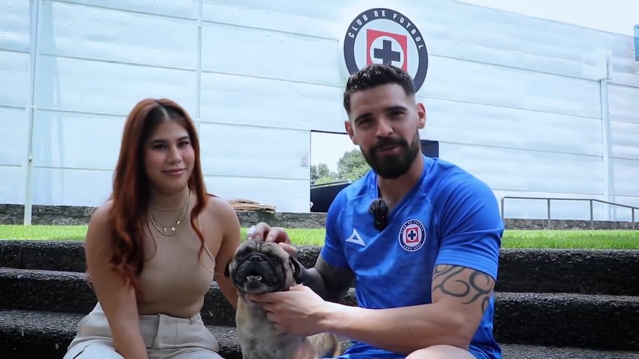 ¡Aplausos! Cruz Azul festeja el Día del Perro y promueve la adopción