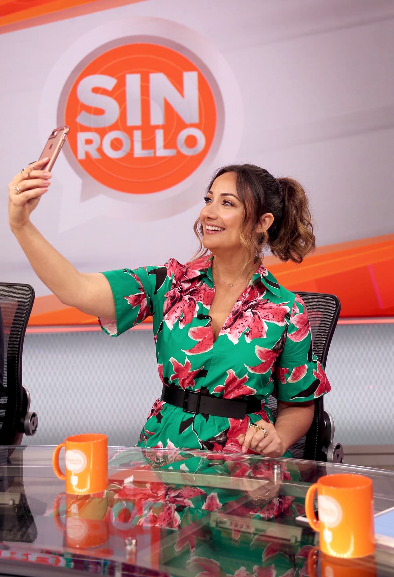 Pidió que el "mejor regalo" que le podrían dar sus seguidores era acudir a las salas de cine para el estreno de su nuevo proyecto actoral, la película 
<b><a href="https://www.youtube.com/watch?v=m6MD-LSLHwE" target="_blank">'Yerba Buena'</a></b>, que se estrenó el mismo día en que ella cumplió un año más de vida. 
<br>