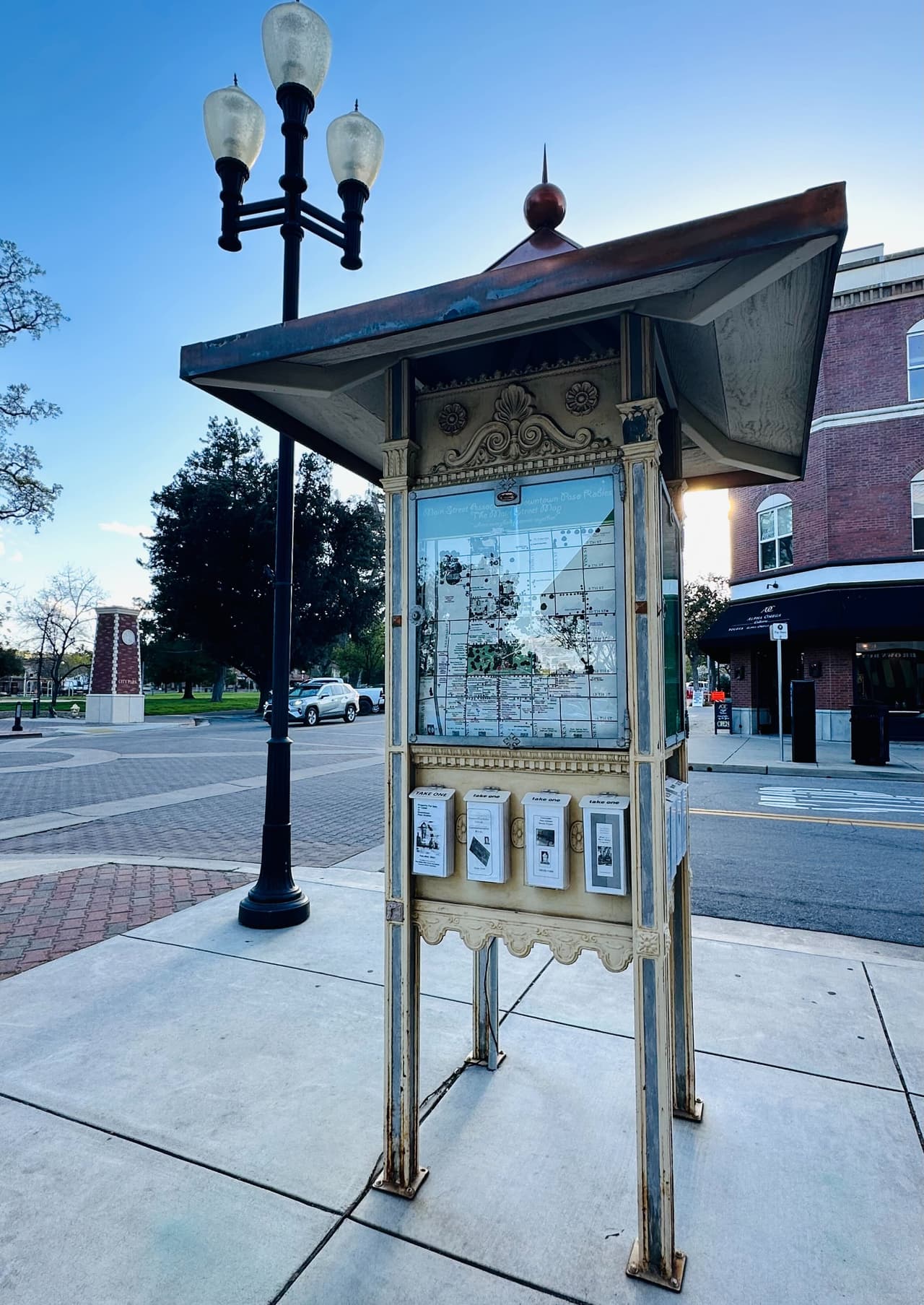 <b>Casi 2 millones</b> de turistas visitan Paso Robles cada año. Hay una variedad de hoteles donde puede hospedarse a bajo costo.
<br>