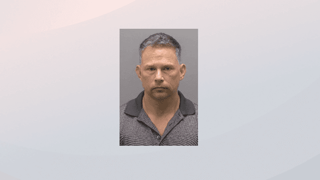 Christopher Neal Martin (Hombre/ Africoamericano)- Delito Menor por Solicitud de Prostitución. Fianza garantizada: $1,200.00