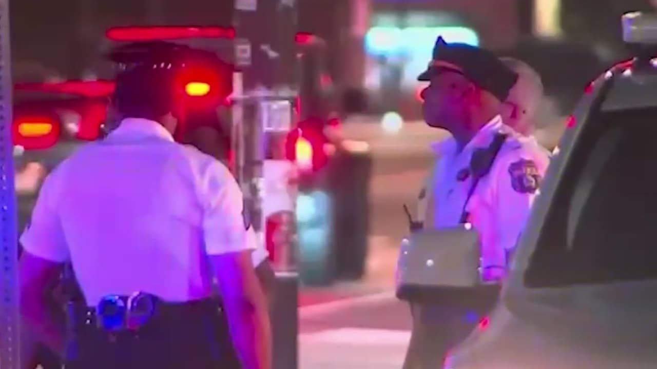 Buscan a hombre por robar un auto y agredir a una niña que estaba adentro en Filadelfia