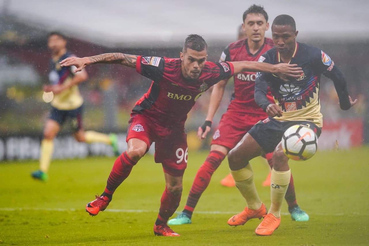 El colombiano Andrés Ibargüen dejó el campo en el minuto 79 para darle su lugar a Joe Corona. Poco pudo hacer el estadounidense.
