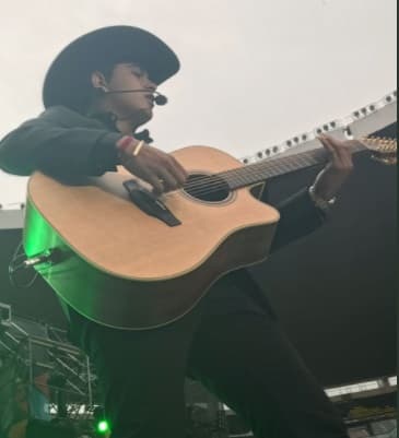 Ulices Chaidez, fue otro de los jóvenes intérpretes más esperados en el evento de la Ke Buena.