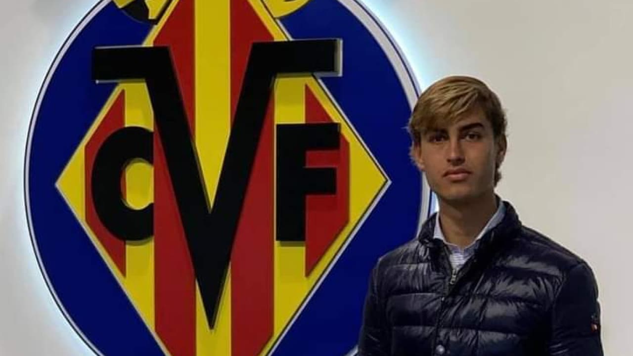 Canterano del Puebla firma contrato con el Villarreal
