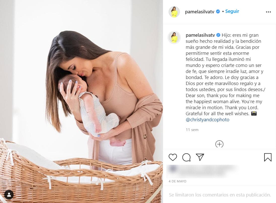El pasado 4 de mayo la periodista 
<b><a href="https://www.univision.com/famosos/pamela-silva-presenta-a-ford-el-principe-de-sus-suenos-y-le-llueven-las-felicitaciones-y-buenos-deseos-fotos">Pamela Silva sorprendió</a></b> al compartir en redes sociales que se había convertido en madre.
<br>