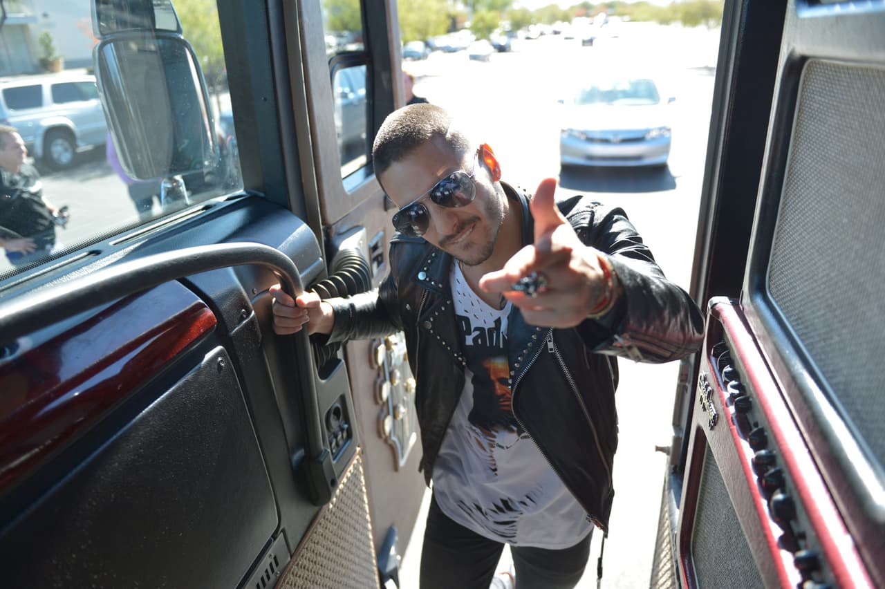 Muy sexy, talentoso y carismático, así es Maluma.