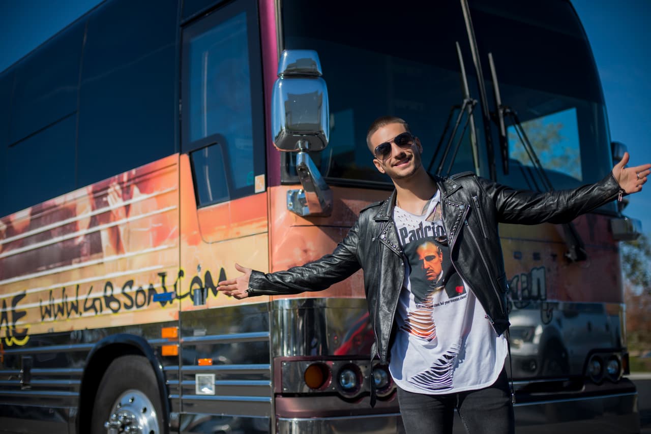 Dejan a Maluma 'Sin Contrato' 
