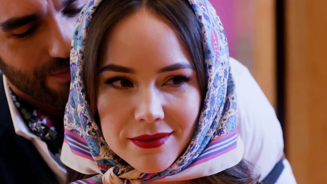 Consciente de que Héctor ya no le podía dar más de lo que ella necesitaba, Rubí decidió seducir a Lucas para que la convirtiera en una modelo famosa.