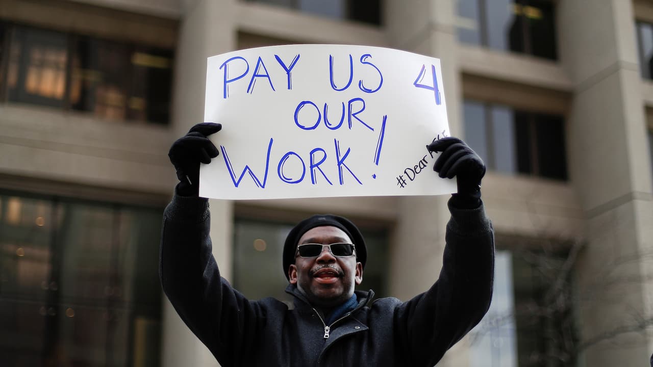 Toma ventaja el NO al aumento del salario mínimo en California; pretendían elevarlo a $18