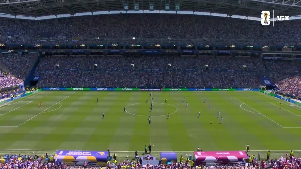 ¡Rueda el balón! Bosnia y Qatar van por sus primeros puntos en la Copa del Mundo