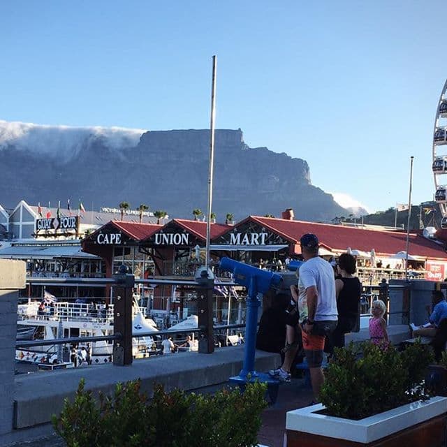 Esta foto la compartió la actriz mexicana desde Table Mountain en Cape Town.