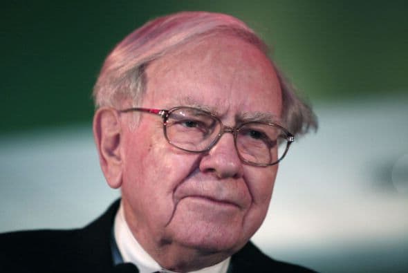 WARREN BUFFETT. El presidente y director ejecutivo de Berkshire Hathaway reveló que pagó una tasa de impuestos del 17.4 el año anterior.