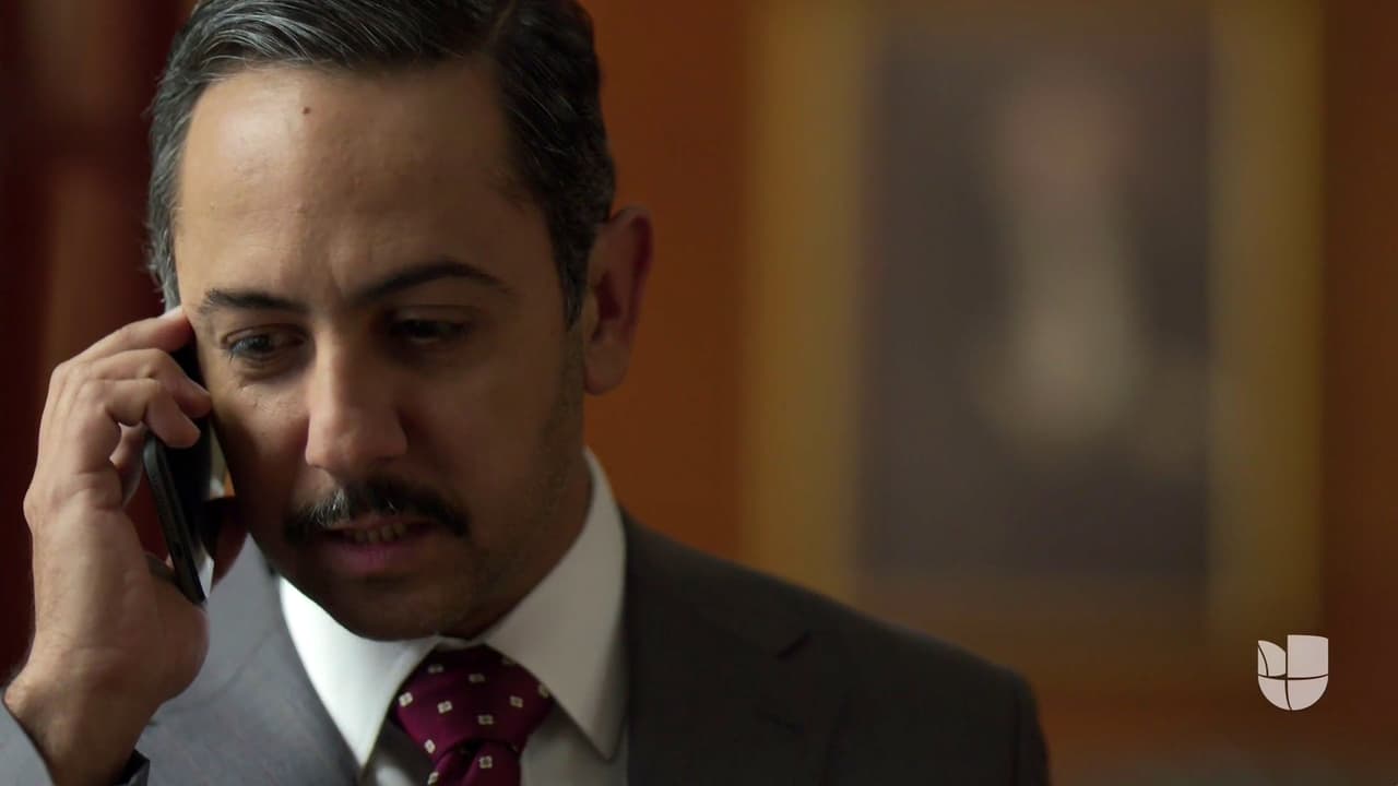 Conrado puso en marcha un plan que acabaría con la imagen de Esteban Prieto.