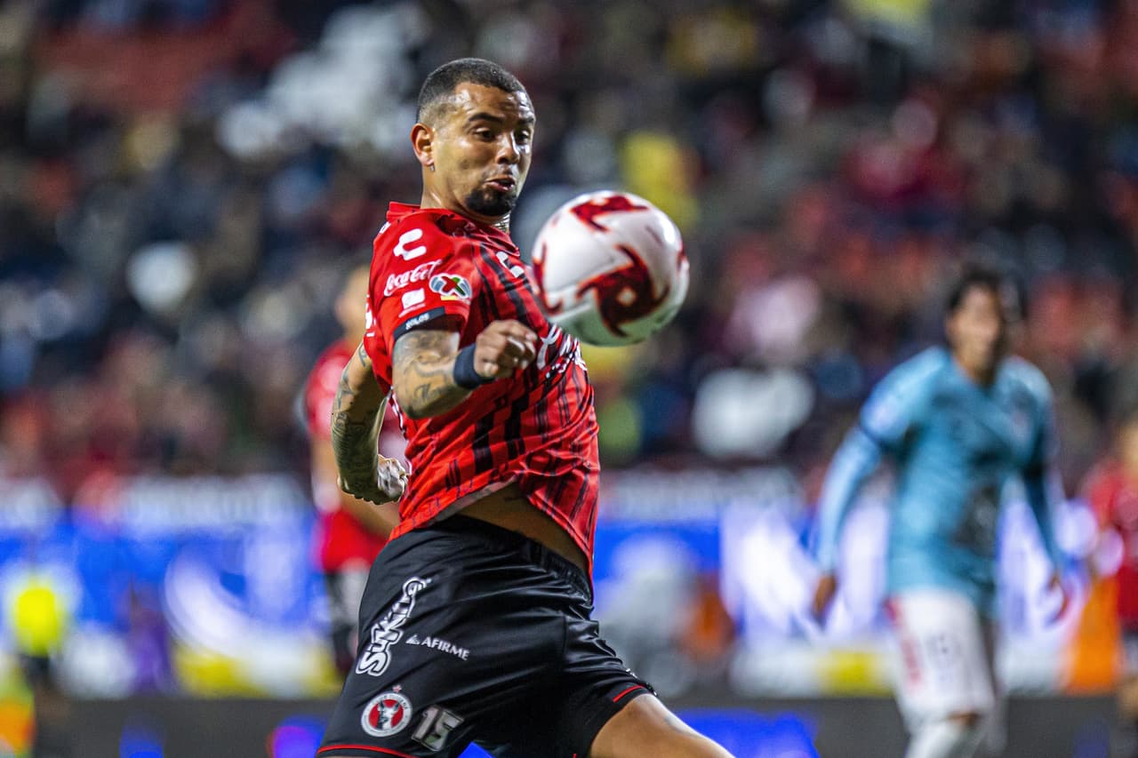 Edwin Cardona revela contagio por coronavirus en Xolos