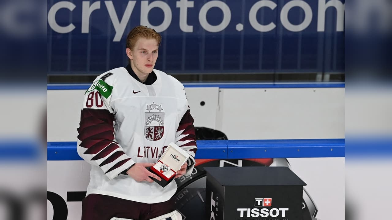 Matiss Kivleniks, portero de la Liga Nacional de Hockey, fallece tras un accidente con fuegos artificiales el 4 de julio