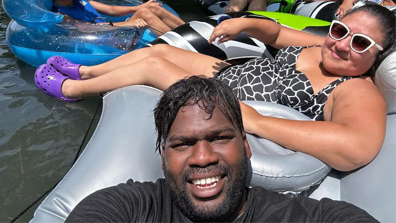 ICE detiene por error a hispano y su esposa desarrolla secuelas de salud por el estrés