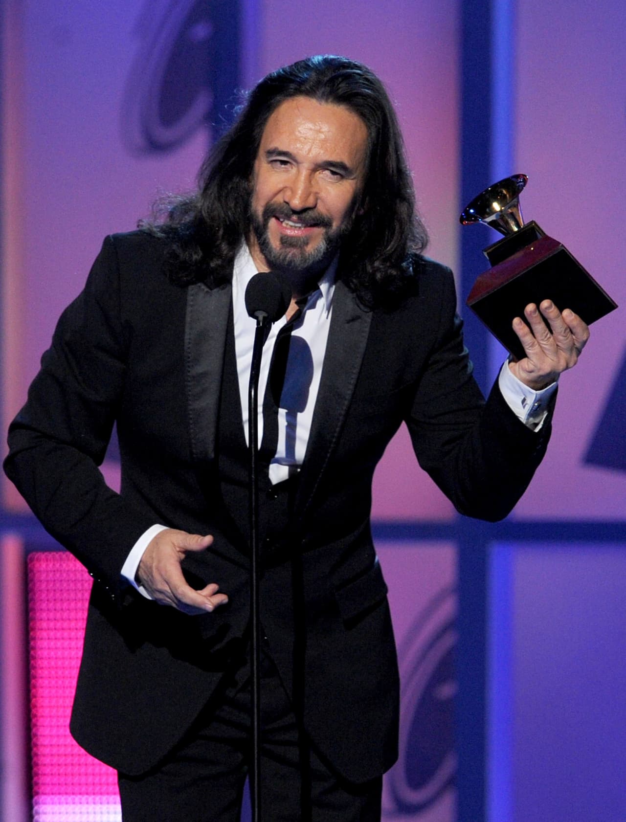 En 2012 lanzó la cuarta parte de la edición de su álbum "La Historia Continúa" en el que presentó un compilado de 18 temas.