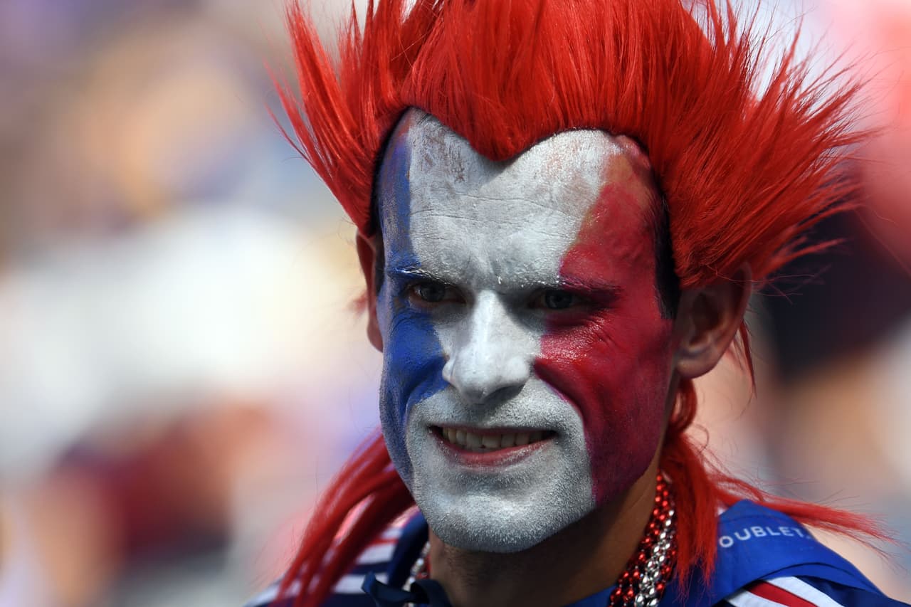 El estadio de Luzhnikí, así como sus cercanías, se colmaron de fanáticos daneses y franceses que pusieron el buen ambiente para vivir una jornada innolvidable del Mundial de Rusia 2018.