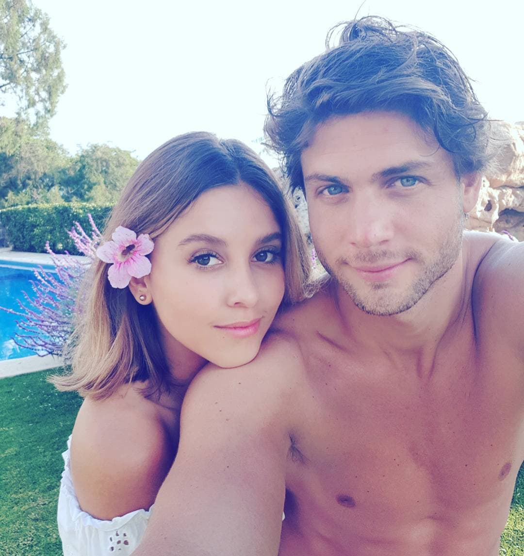 <b><a href="http://www.univision.com/temas/paulina-goto">Paulina Goto</a></b> y
<b><a href="http://www.univision.com/temas/horacio-pancheri">Horacio Pancheri</a></b>
<a href="http://www.univision.com/temas/horacio-pancheri"> </a>siguen viviendo su amor al máximo, y es que no pueden evitar esconder el amor que nació en los foros de televisión, demostrando que sus sentimientos son reales y pueden sobreponerse ante cualquier rumor que exista entre ellos.