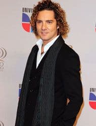 En la música, David Bisbal debutaba como solista al salir del reality show 'Operación triunfo'.