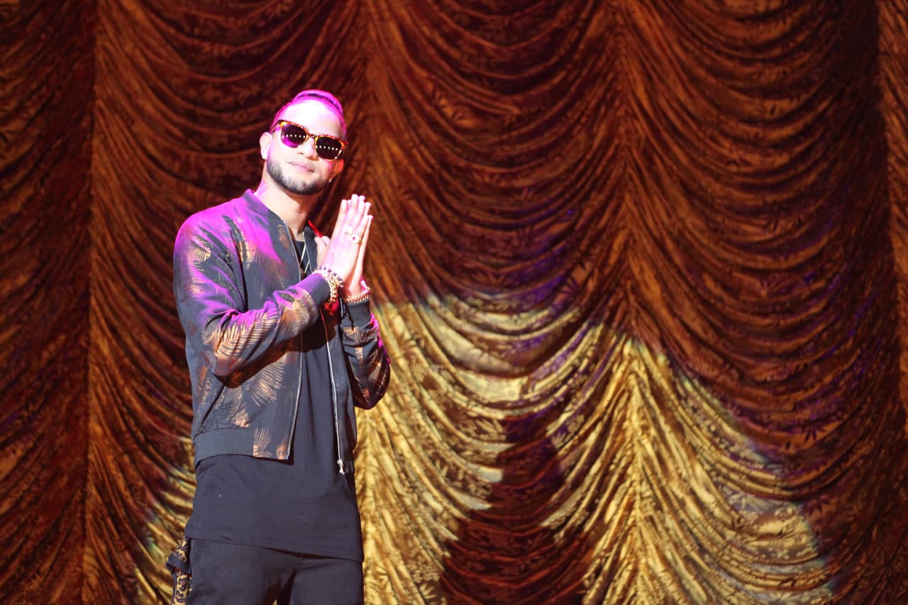 Mozart La Para estrena el video de 'Fiesta y vacilón' 