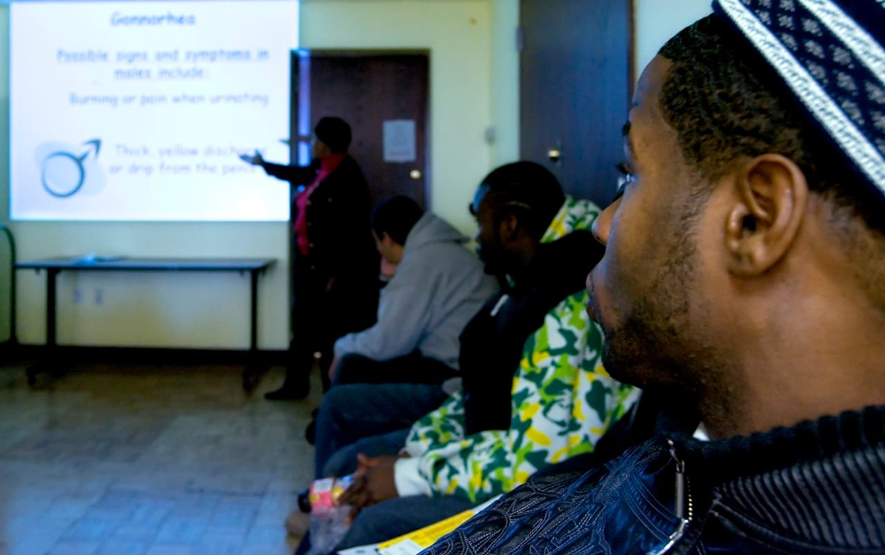 Los hombres más propensos que las mujeres a contraer cáncer por sexo oral