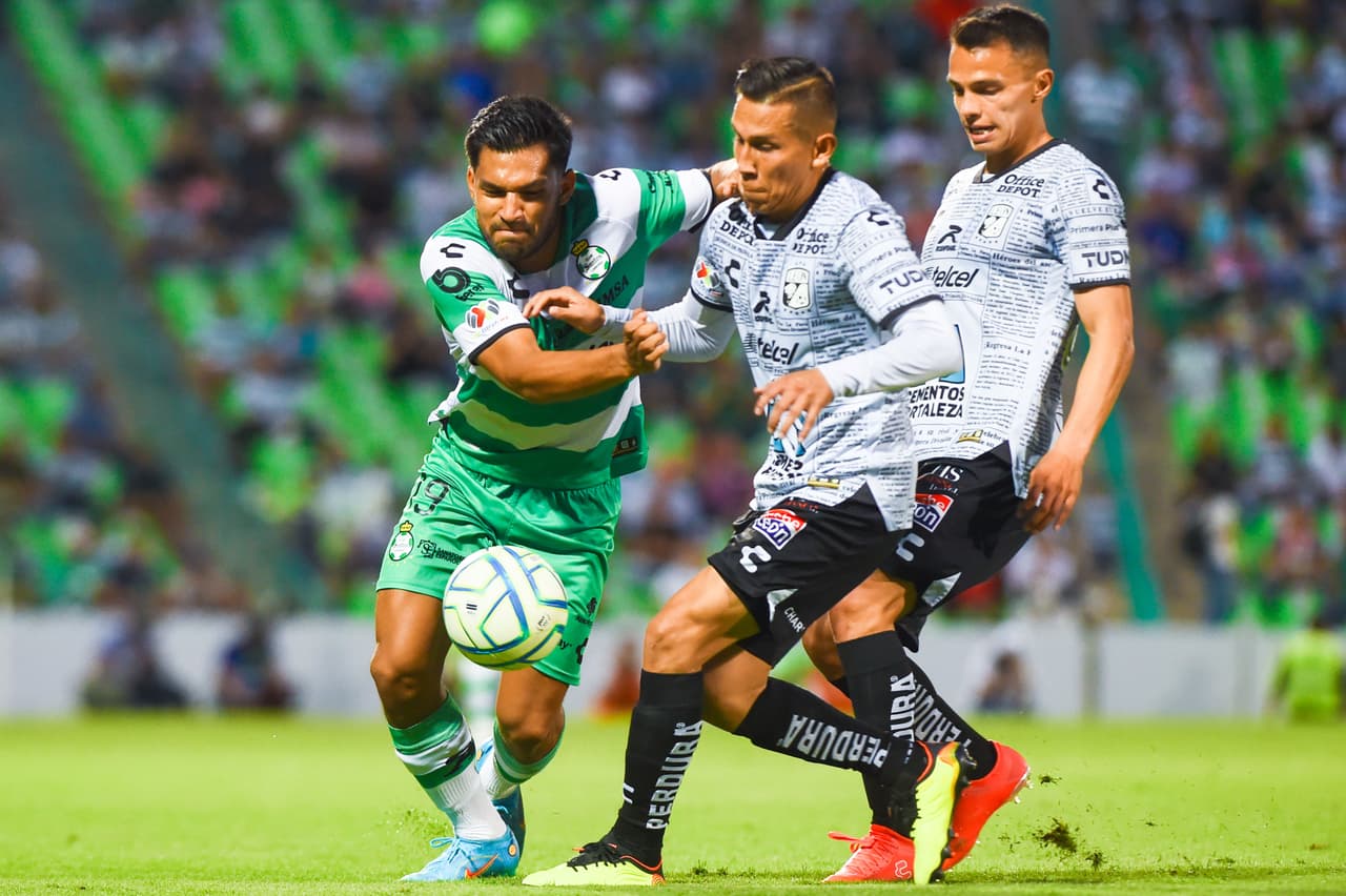Santos Laguna le remontó 2-1 a León con goles de Omar Campos y Félix Torres en la Jornada 9 del Apertura 2022.